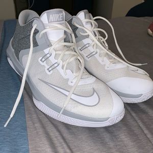 Nike Air Versitile III